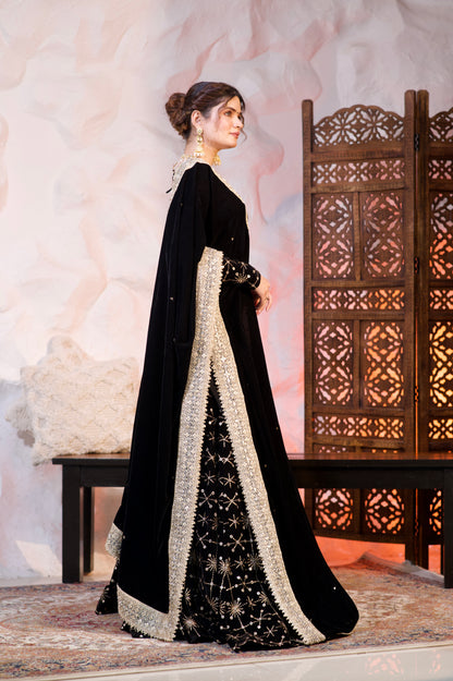 Geetanjali velvet lehnga in Black colour